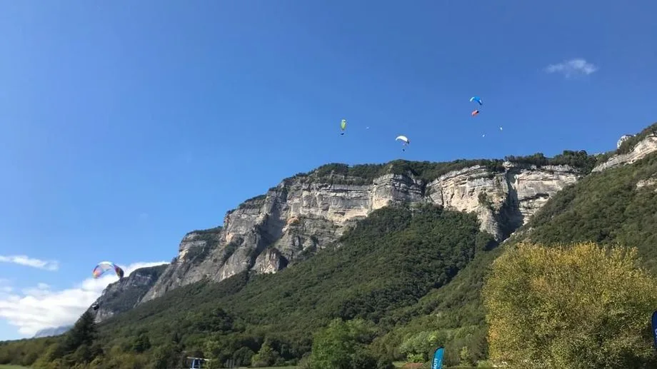 Saône-et-Loire : Nadège, tuée dans un accident de deltaplane en Isère, voulait passer son brevet de pilote