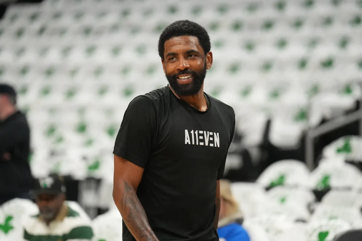 Rivales de los Mavericks a la espera de la posible salida de Kyrie Irving