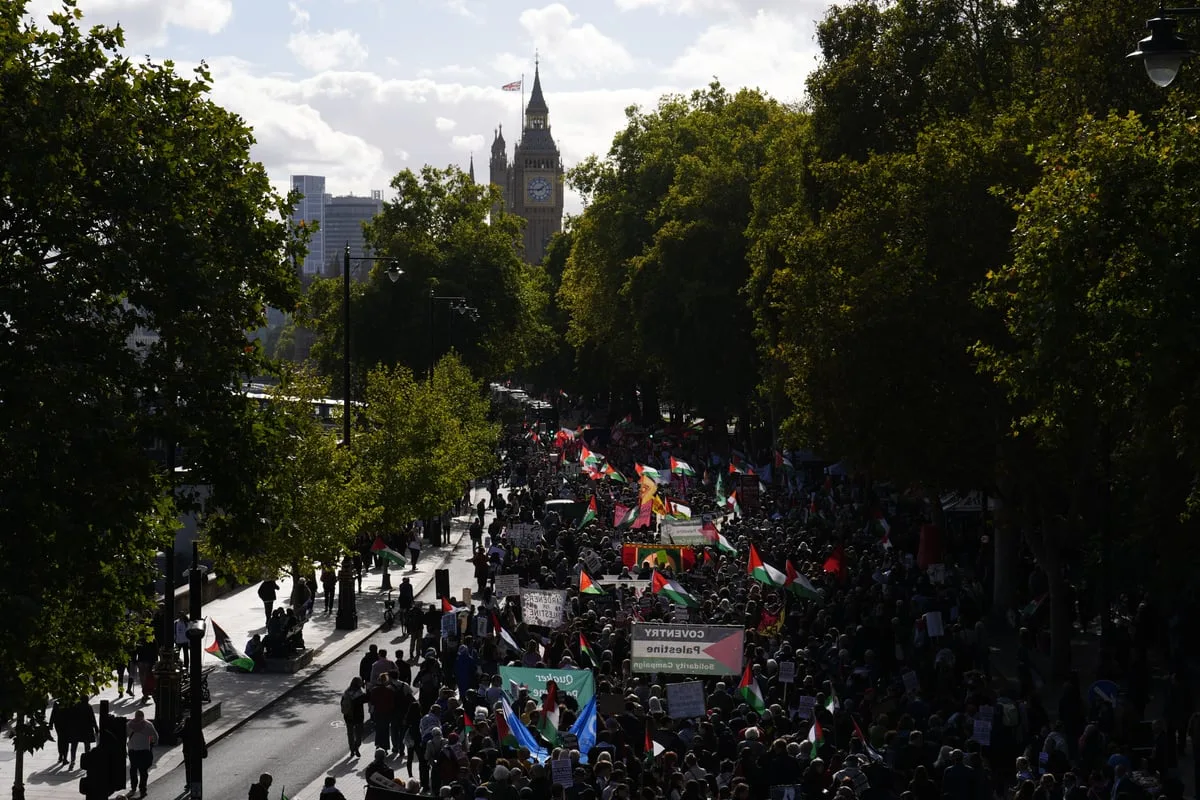 Several arrests made as thousands descend on London for pro-Palestine protest