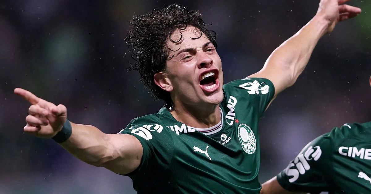 De la Selección a brillar en Brasil: Agustín Giay convirtió un doblete en la goleada de Palmeiras en el clásico contra Corinthians