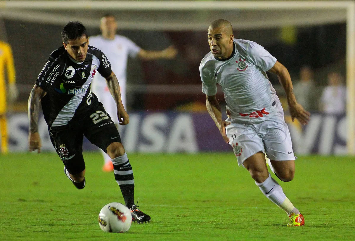 Corinthians busca voltar à semifinal da Libertadores após 14 anos