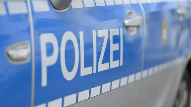 Kriminalität: Bauarbeiter mit Urin übergossen und verletzt