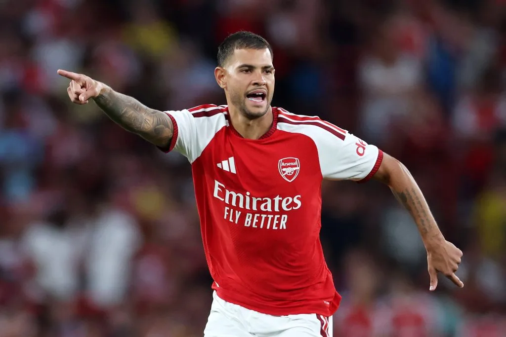 Ex-Newcastle, Bruno Guimarães provoca Sunderland após marcar golaço pelo Arsenal