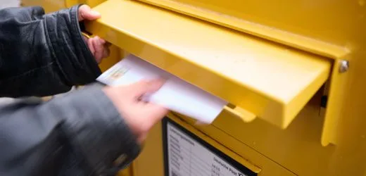 Post: Porto für Briefe und Pakete könnte deutlich teurer werden