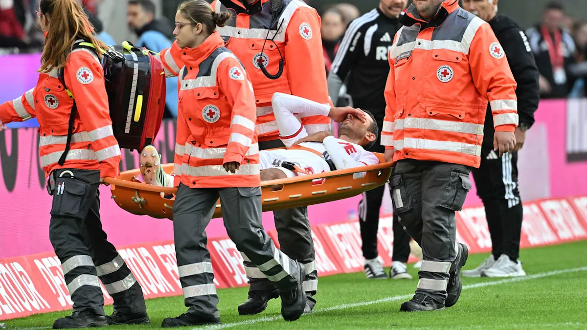 Gegen Gladbach mit Trage abtransportiert - Ganz bittere Diagnose für Köln-Star Skhiri