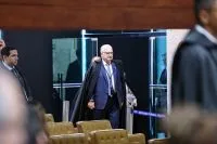Moraes pede nova queda de sigilo antes de sessão de terça-feira no STF
