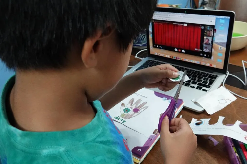 Más de 16 escuelas de educación básica arrancan ciclo escolar en línea, en Coahuila