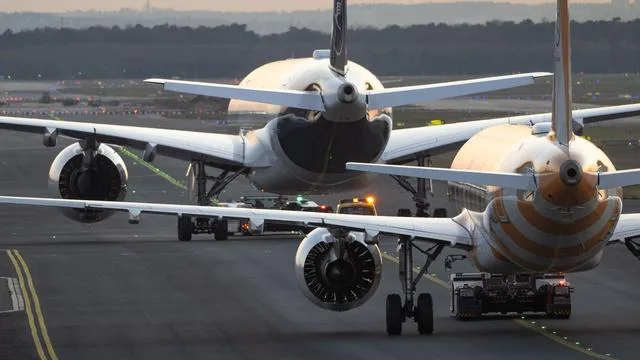 Neue Flugzeuge: Verband: Kerosinverbrauch pro Passagier erneut gesunken