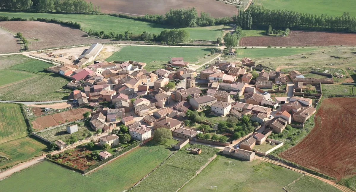 El pueblo de 40 habitantes en Europa que busca vecinos: qué ofrece y cómo postularse