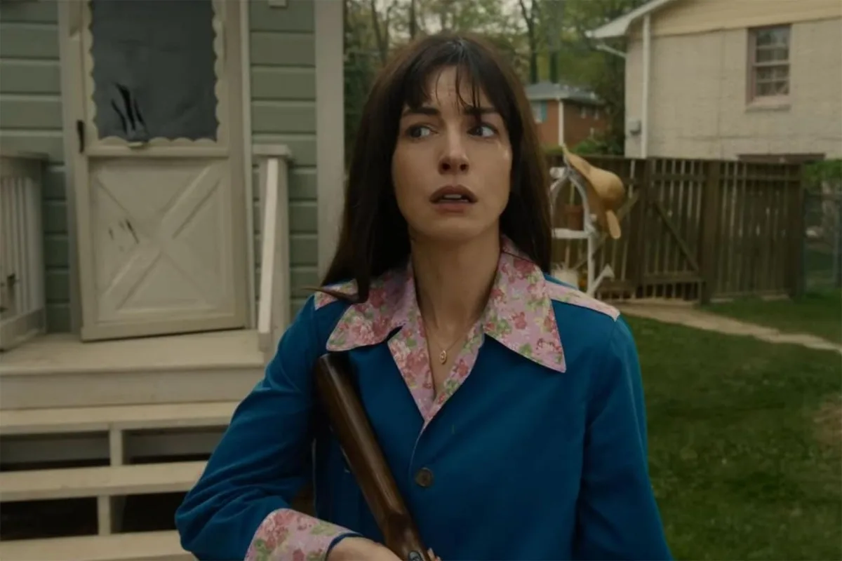 I’m a Paleontology Nerd. Anne Hathaway’s New Movie Gives Us Some Real Dinosaur Boners—Sometimes Literally.