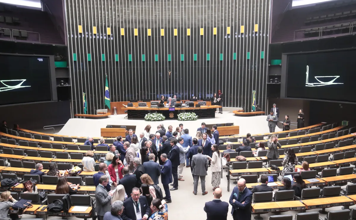 Quem são os candidatos a deputado federal pelo Acre (AC) nas eleições 2026