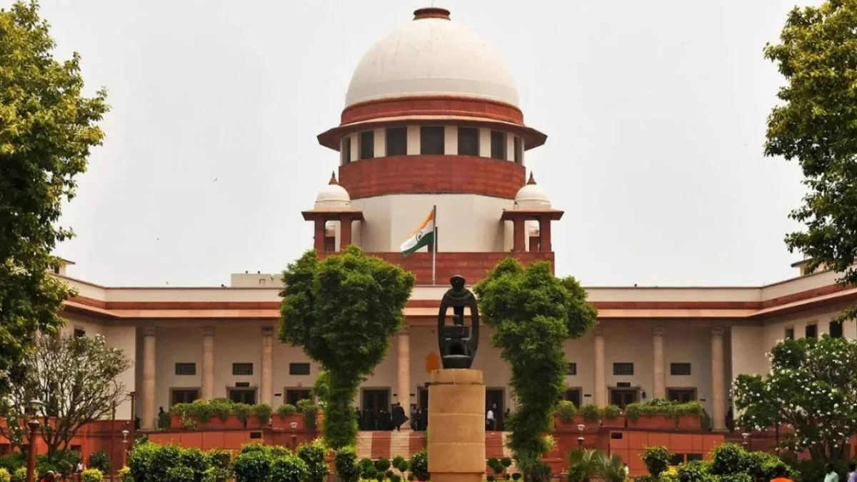 Courts can’t dictate what nat’l song should be, shouldn’t punish for refusing to sing ‘Vande Mataram’: Supreme Court