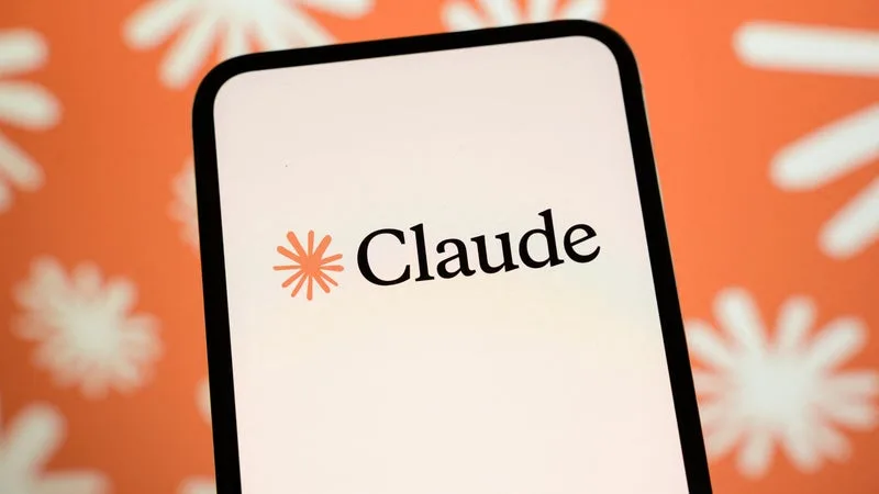 "Nous ne savons pas si les modèles sont conscients": Anthropic va interdire aux utilisateurs d'être cruels et abusifs avec son IA Claude