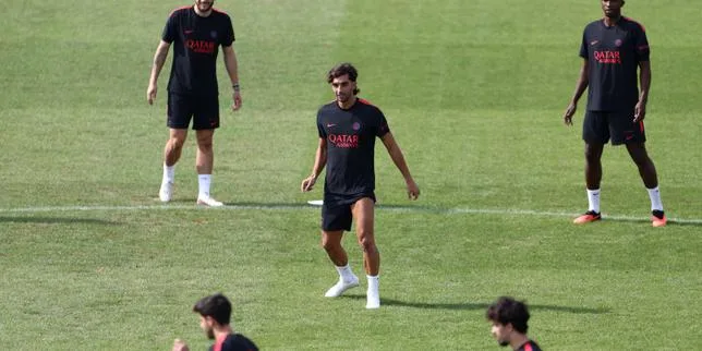 PSG : Ferran Torres, champion du monde espagnol, s’engage avec le club parisien jusqu’en 2031