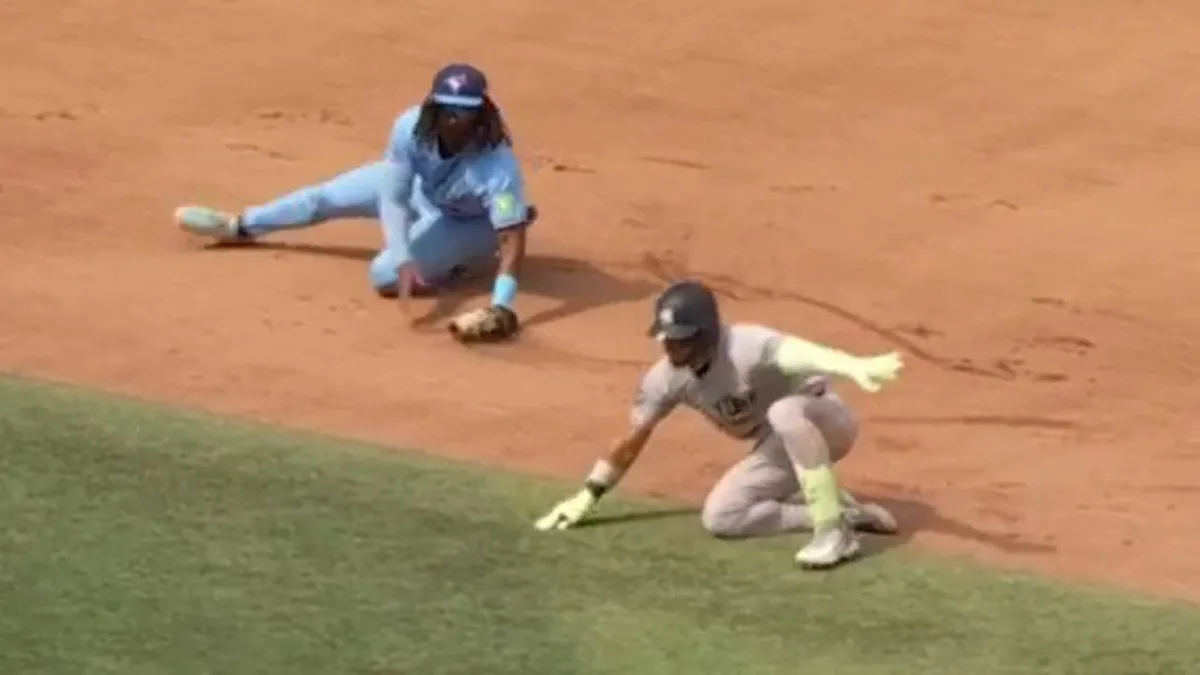Blue Jays’ challenge overturns Yankees run after hectic rundown