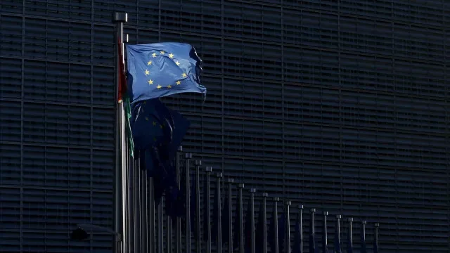Bruxelas lança Coligação Europeia para Literacia após resultados do PISA