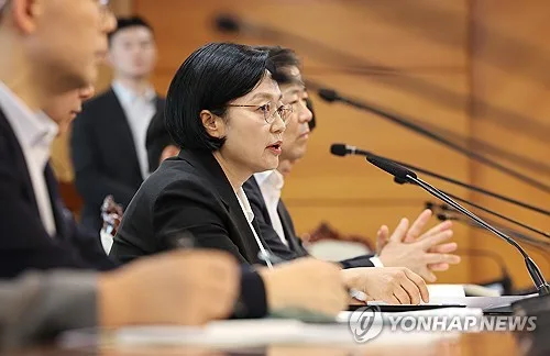 韓총리 "AI·고가치 공공데이터 100종 내년까지 개방 완료할 것"