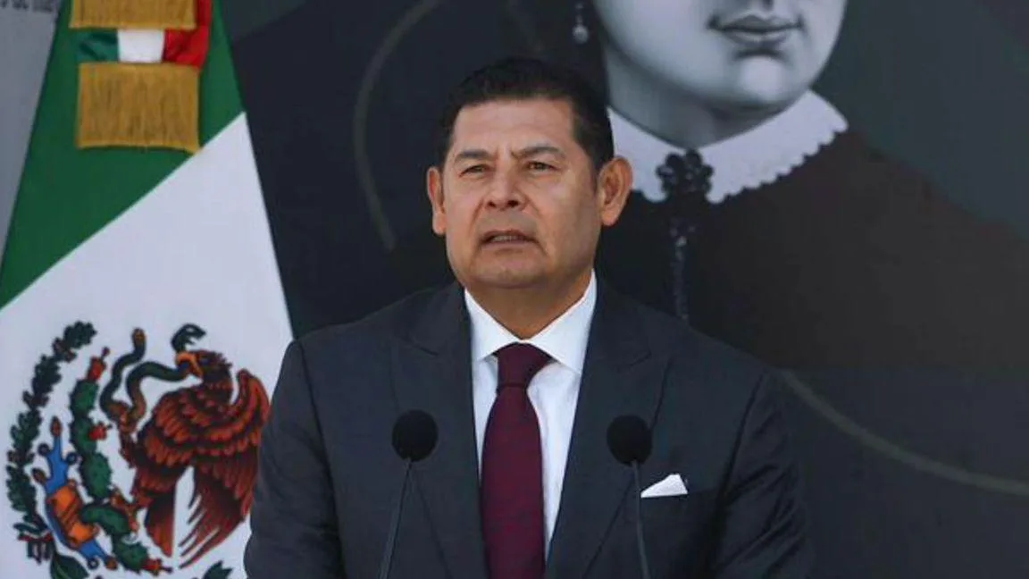 Armenta niega retiro de visa de EU; Gobierno de Puebla también desmiente la versión