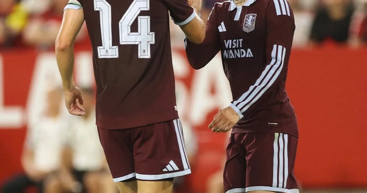 Emery habló sobre Garnacho y su evolución en el Aston Villa: “Está progresando”