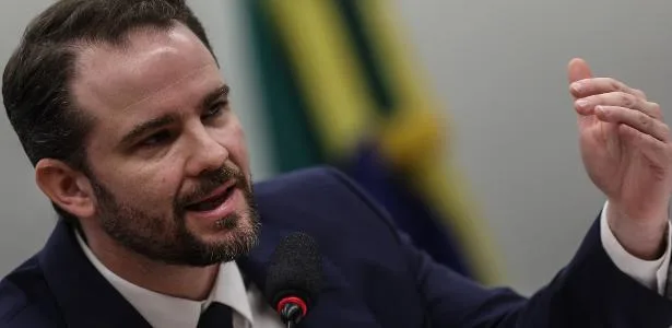 Durigan admite que ajuste fiscal rigoroso é necessário para reduzir juros