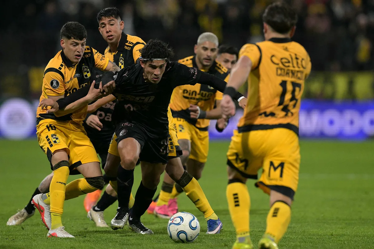 Platense buscará seguir haciendo historia en la Copa Libertadores ante Coquimbo: hora, TV y formaciones