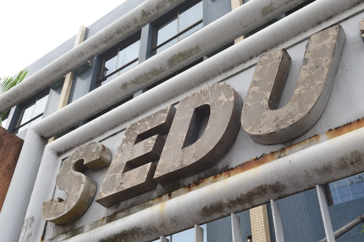 Processos contra servidores: Sedu abre cinco PADs por mês em 2026