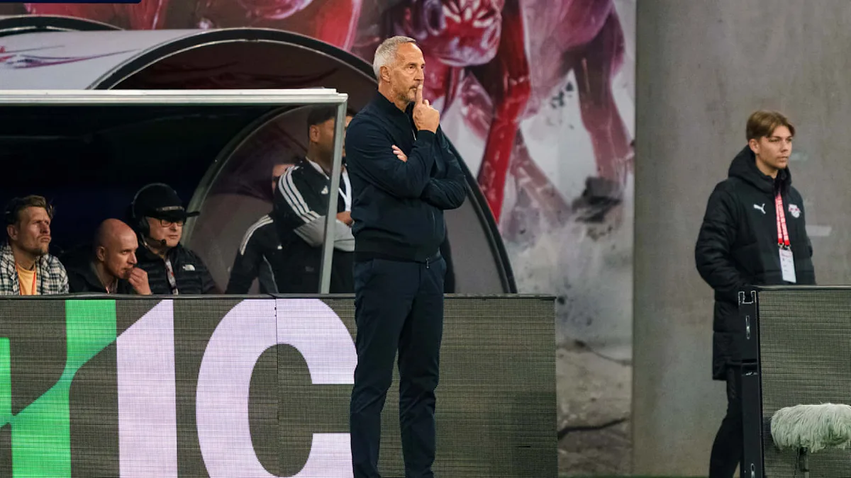 Harte Kritik - Hütter straft Eintracht-Kapitän Koch ab