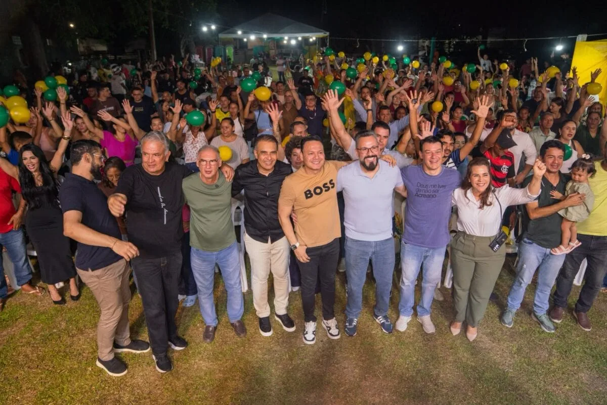 Alan Rick reúne multidão de apoiadores em Cruzeiro do Sul