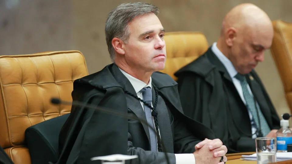 Mendonça avalia levar ao plenário do STF a investigação contra Moraes
