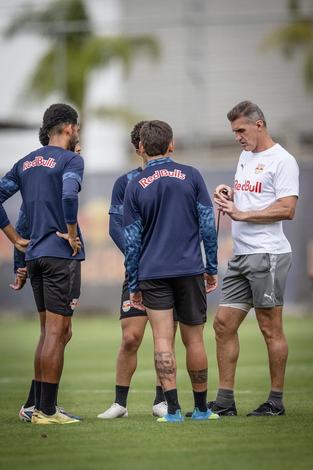 Provável escalação: Bragantino faz treino tático e encerra preparação para enfrentar o São Paulo