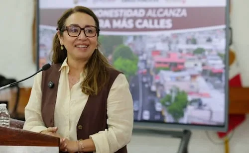 Gobierno de Ecatepec reporta reparación de 397 kilómetros de vialidades; había un rezago de 15 años, asegura alcaldesa