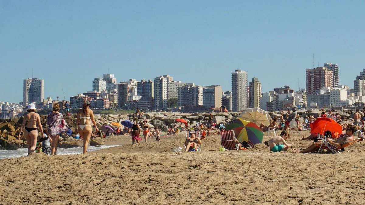 La Costa Atlántica se prepara para el verano 2027: cuánto cuestan los alquileres y qué destinos ya tienen más reservas