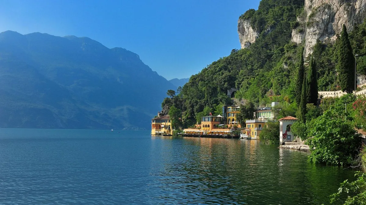 Casa della Trota: Lost Place am Gardasee: Die Reste des alten Hotel Ponale verschwinden