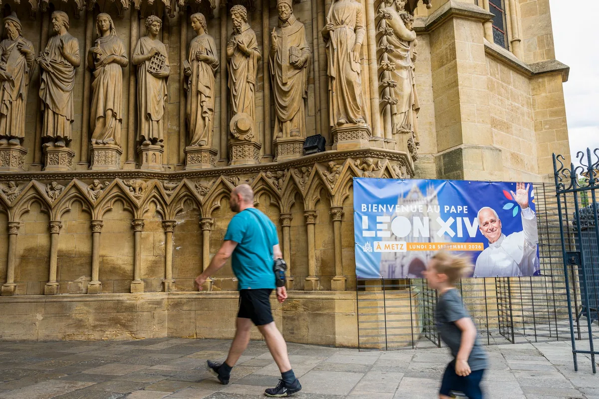 Deux associations attaquent la subvention municipale de Metz à la visite du Pape