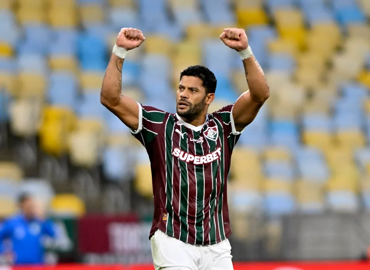 Hulk diz que jogadores do Fluminense têm "grande parcela de culpa" pela saída de Zubeldía e exalta Marcão