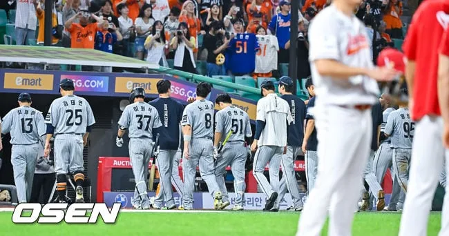 [사진]4연패 고개 떨군 한화 이글스