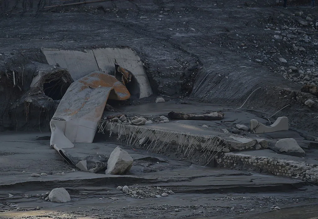 A week after the deadly floods in Nepal, rescuers work to find survivors