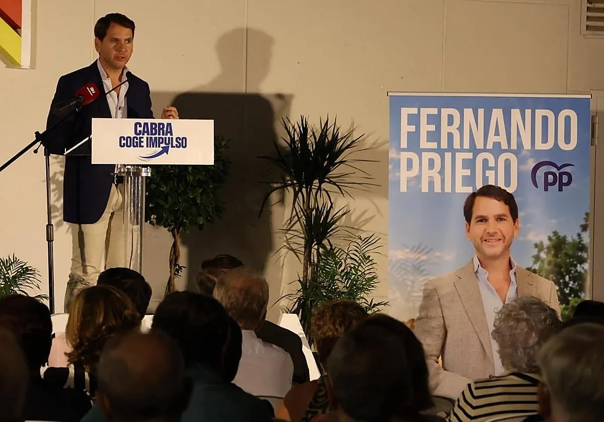 Fernando Priego, el alcalde de las mayorías absolutas en Cabra, presenta su candidatura para el quinto mandato