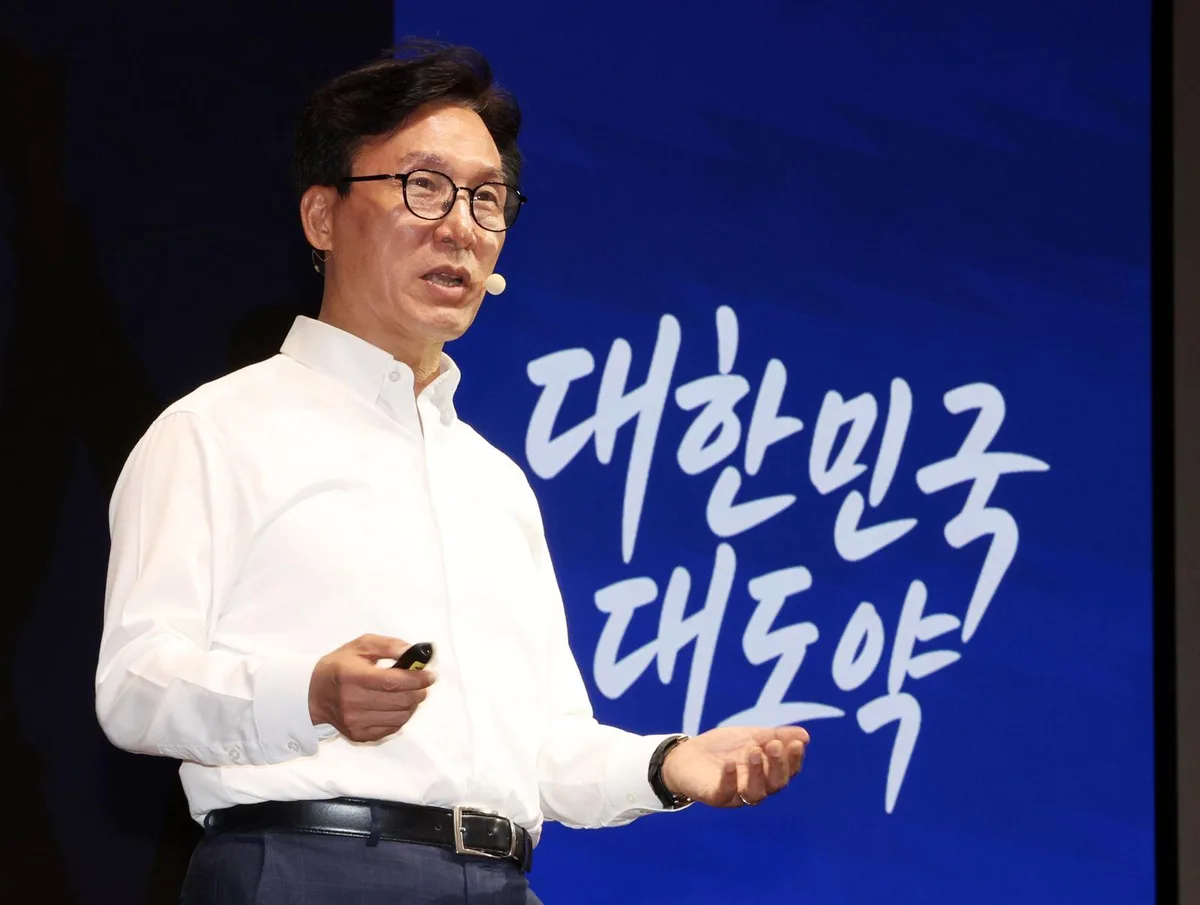 김민석 “鄭, 중도는 없다론자”…정청래 “무례한 마이크 독재”