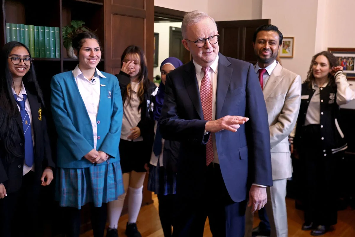 Australia makes it harder for foreign students to bring families along