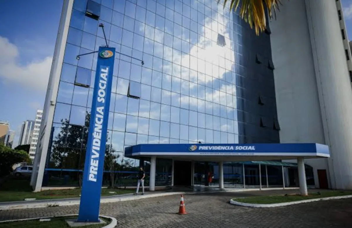 INSS: Comissão do Congresso aprova MP que amplia programa para reduzir fila