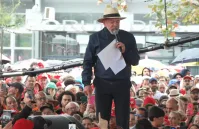 Zema diz que Gonet deveria renunciar após foto fumando charuto com Vorcaro