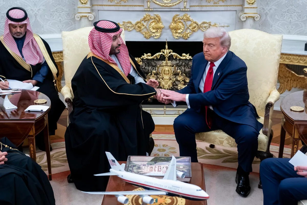 Príncipe heredero saudí pidió a EU atacar a hutíes... pero Trump respondió: ‘No lo tengo previsto’
