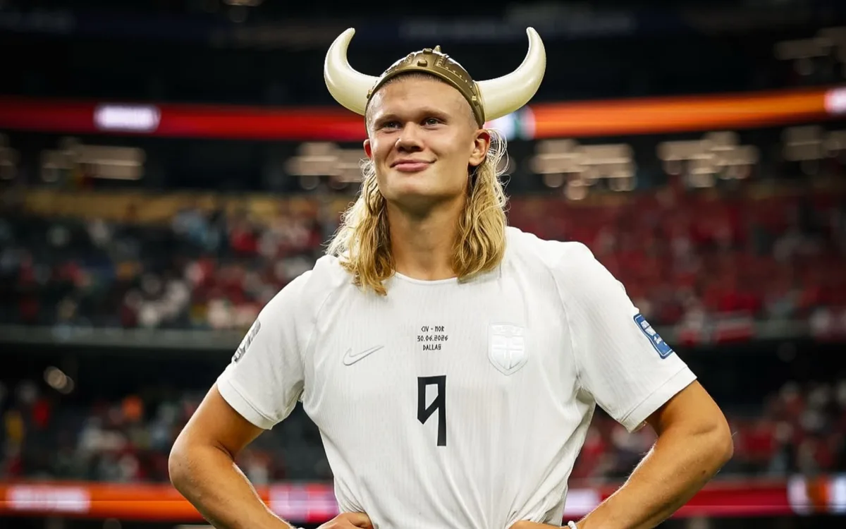 Haaland impressiona ao raspar o cabelo e recebe crítica de ídolo: "Que merd*"