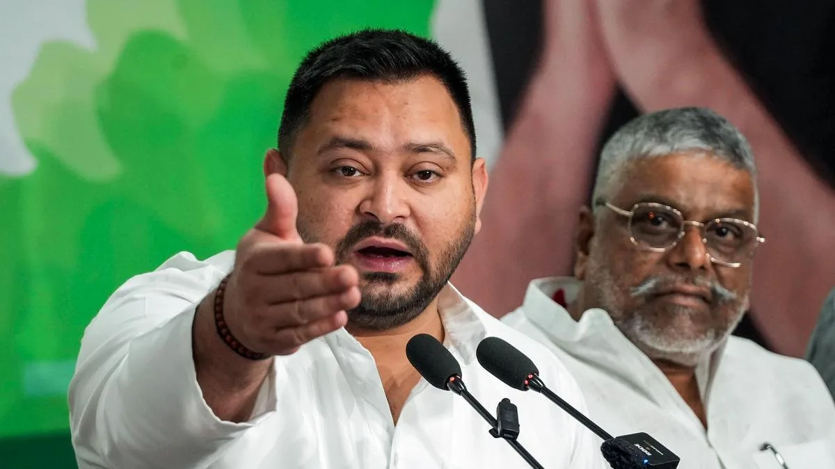 Tejashwi writes to Bihar CM demanding life-size statues of Ram Vilas, Sharad Yadav and Raghuvansh