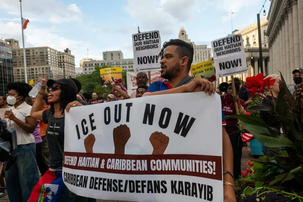 Haitianos deportados pela administração de Donald Trump chegam a seu país sem pertences e sem ter para onde ir