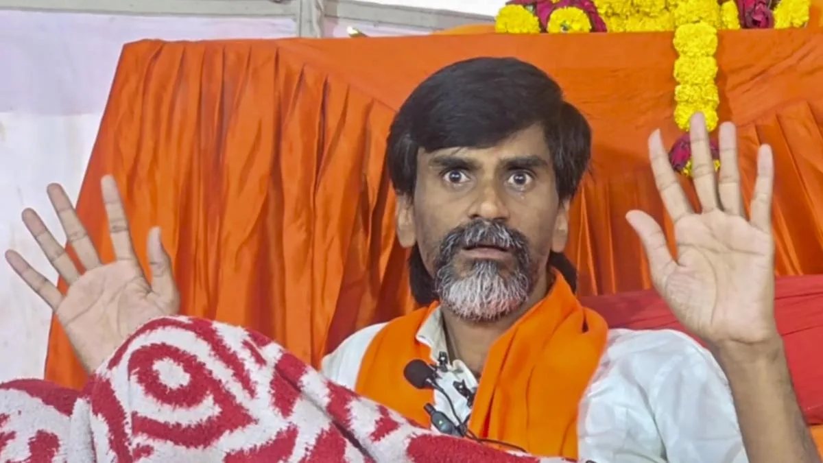 Maratha quota stir: Days after cops deny him protest permission, defiant Jarange leaves for Mumbai