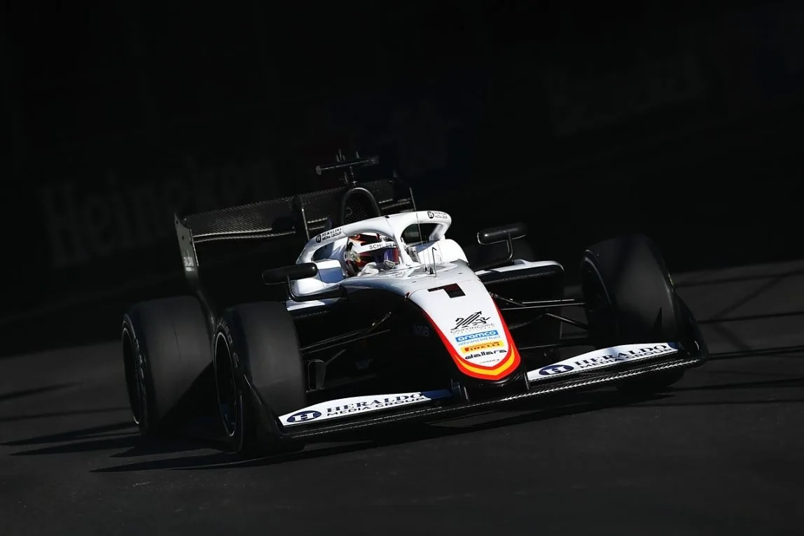 Nael vence primeira corrida da final da F3 em Madri; Clerot e Barrichello não pontuam