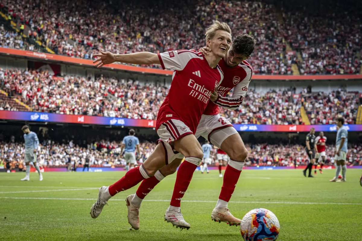 Reforço brilha, Arsenal é campeão dominando o City e dá indícios de dinastia na Inglaterra