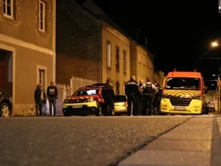 Un gendarme tire sur un homme de 42 ans armé d’un couteau et le blesse mortellement en Mayenne